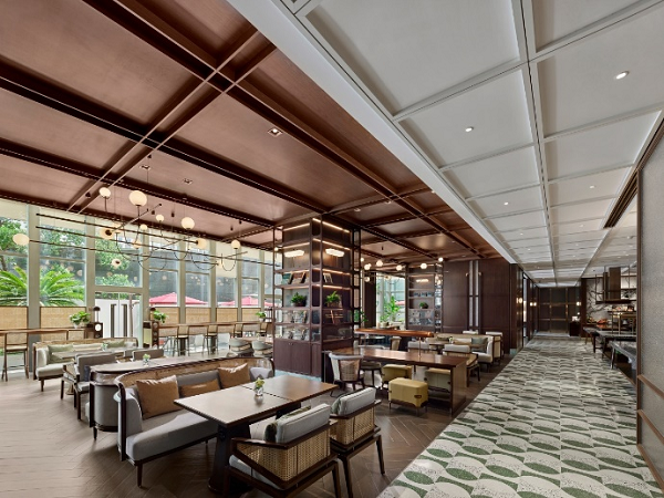餐饮氛围感回归-希尔顿集团旗下上海酒店邀宾客共享美景美味